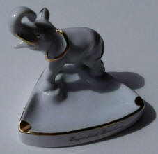 3611-ashtrays-elephant