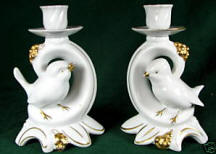 4988/A White Bird with Berry Cluster in Gold Trim