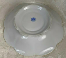 scalloped edge bowl