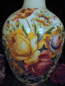 7917-vases-closeup