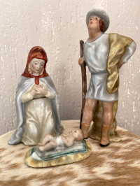 8120-8121-8122 nativity set