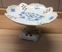 8138-tableware-Indian-blue-strawflower pedestal dish