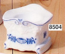 8504 Blue Onion egg cup