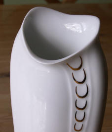 8533-3-vases-closeup