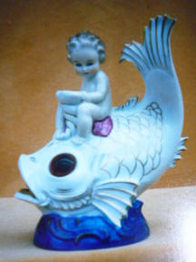 8988 Cherub Riding Fish Perfume Lamp