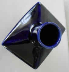Vases-cobalt-blue-gold-beataro2400