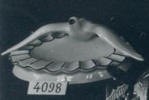 4098 Ashtray with seagull