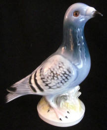 6974 Racing Pigeon with Glass Eyes