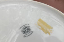 7493-kitchenware-covered-dish-mark