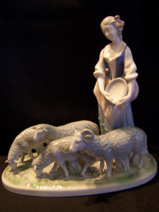 7511-females-shepherdess-plate