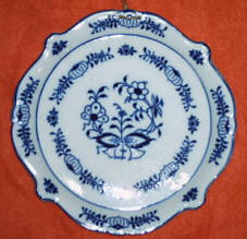 7921 - Blue Onion Plate