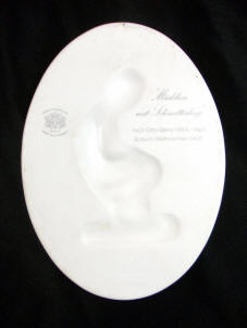 misc-nude-with-butterfly-plaque-back